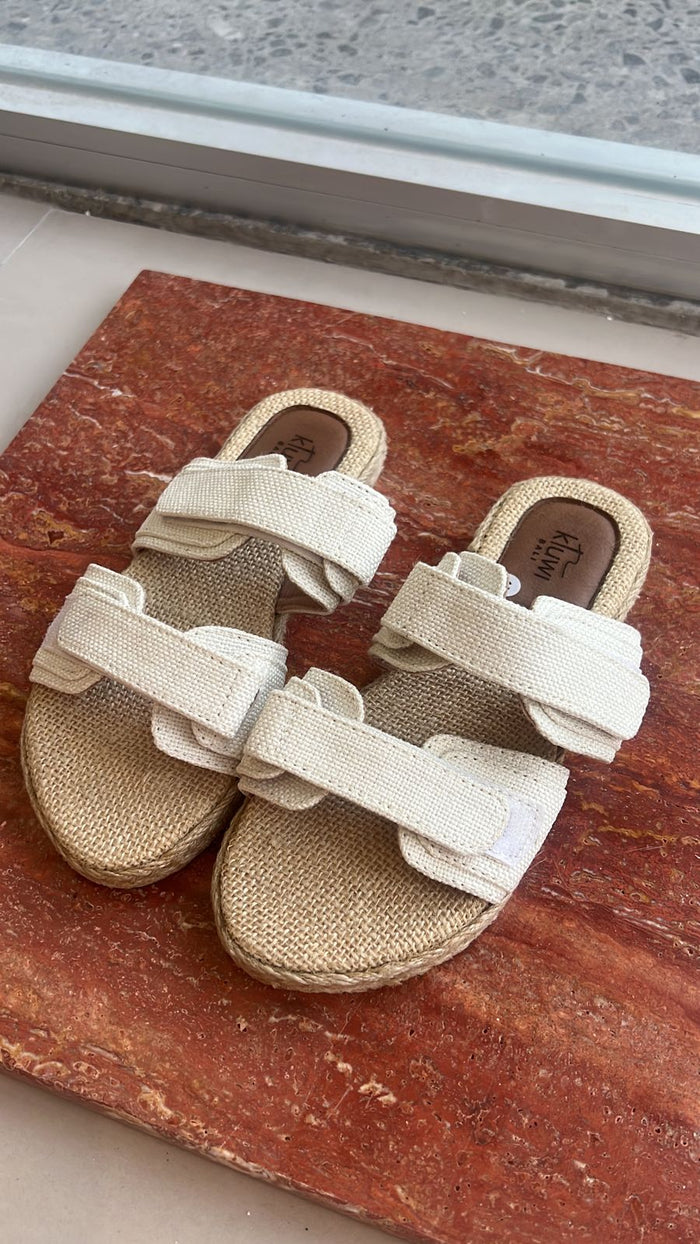 Sandals Jika White